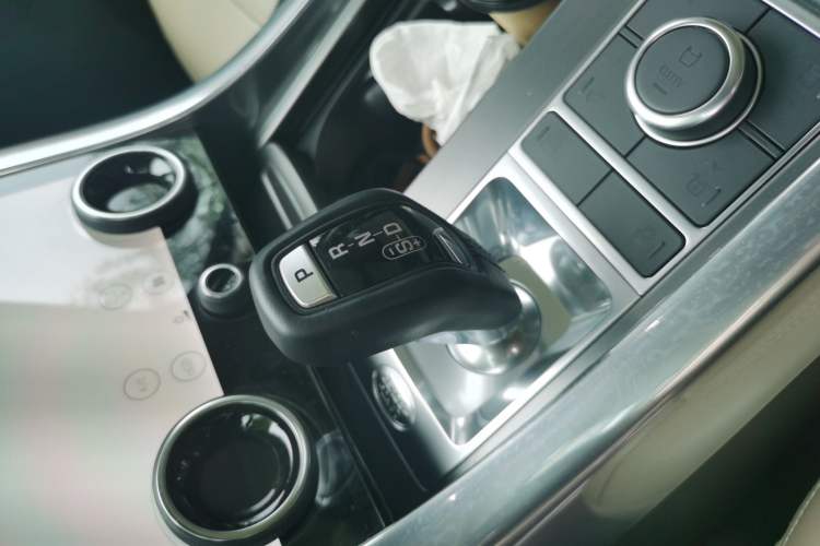 Used Land Rover Range SportNew Energy 2021 P400e SE Gear Lever