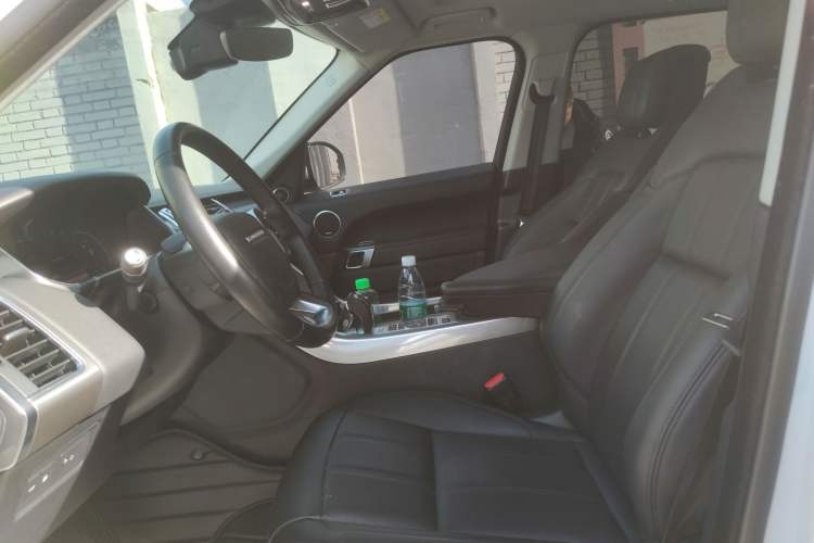 Used Land Rover Range SportNew Energy 2021 P400e SE Left Front Seat