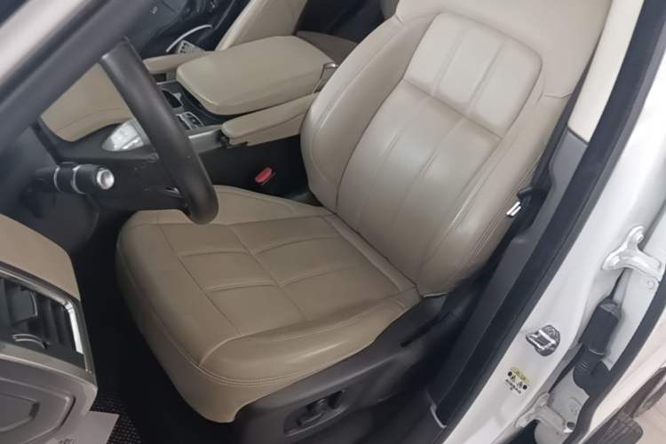 Used Land Rover Range SportNew Energy 2021 P400e SE Left Front Seat