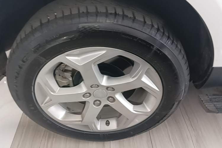 Used Land Rover Range SportNew Energy 2021 P400e SE Right Rear Wheel Hub