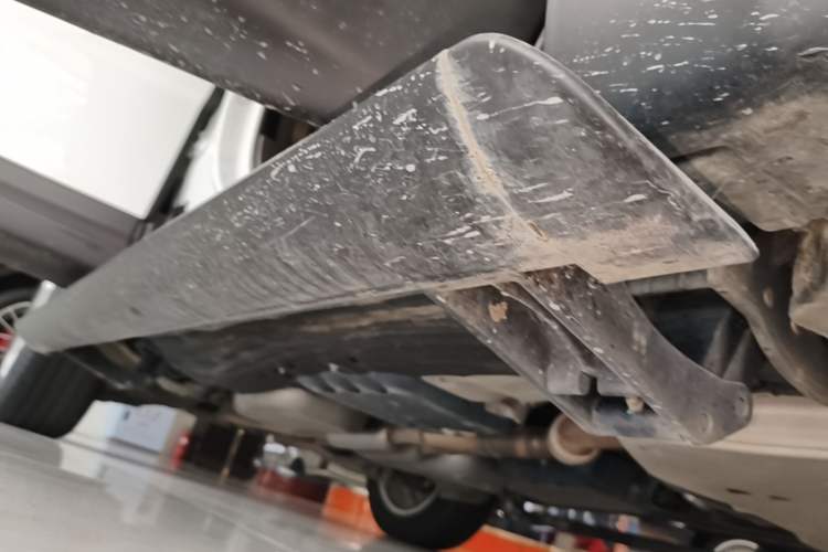Used Land Rover Range SportNew Energy 2021 P400e SE Right Side Sill