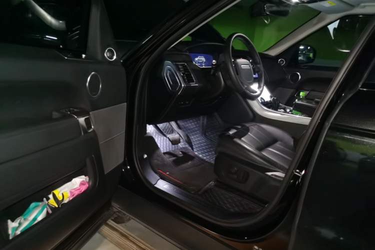 Used Land Rover Range SportNew Energy 2022 P400e SE Driver Seat