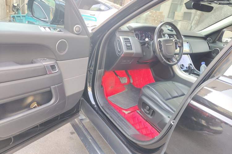 Used Land Rover Range SportNew Energy 2022 P400e SE Driver Seat