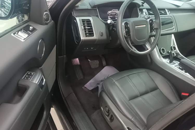 Used Land Rover Range SportNew Energy 2022 P400e SE Driver Seat