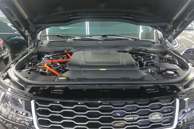 Used Land Rover Range SportNew Energy 2022 P400e SE Engine Bay