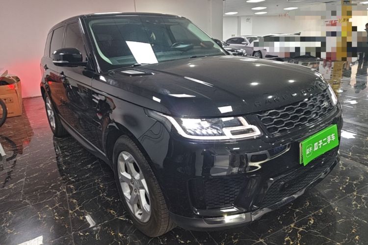 Used Land Rover Range SportNew Energy 2022 P400e SE Front Right 45 Deg