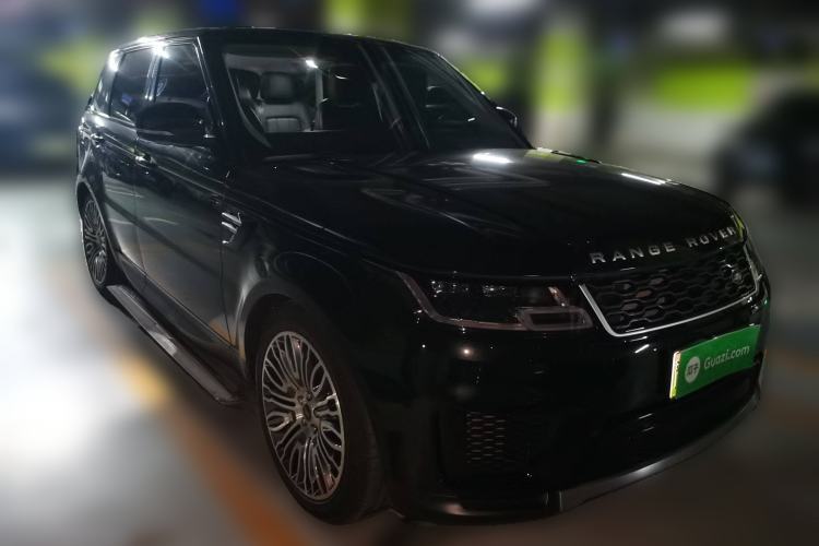 Used Land Rover Range SportNew Energy 2022 P400e SE Front Right 45 Deg