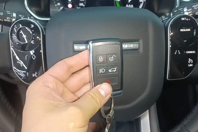Used Land Rover Range SportNew Energy 2022 P400e SE Interior 1