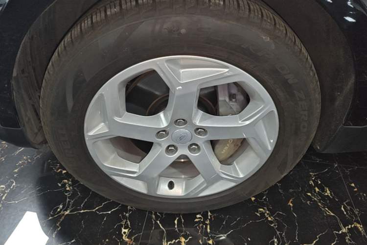 Used Land Rover Range SportNew Energy 2022 P400e SE Left Front Wheel Hub