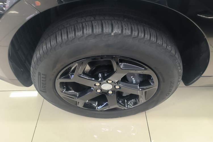 Used Land Rover Range SportNew Energy 2022 P400e SE Left Front Wheel Hub