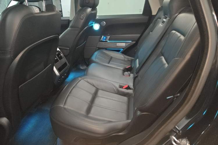 Used Land Rover Range SportNew Energy 2022 P400e SE Left Rear Seat