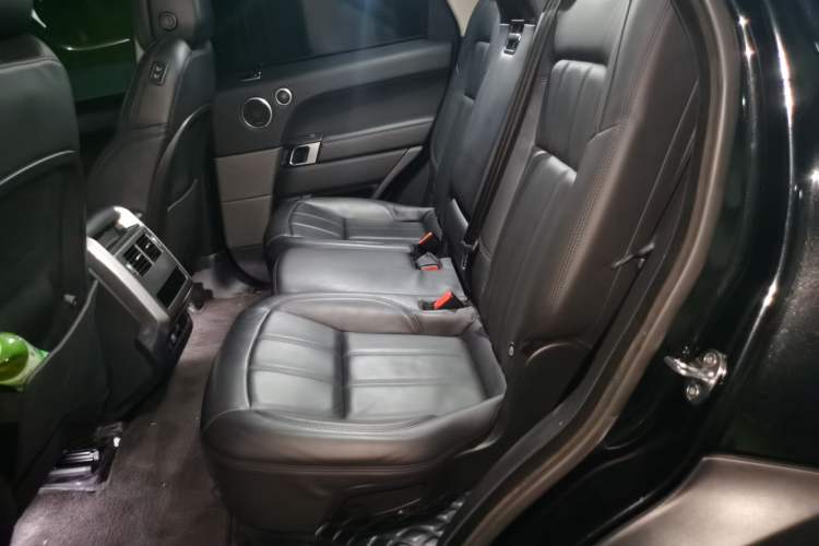 Used Land Rover Range SportNew Energy 2022 P400e SE Left Rear Seat