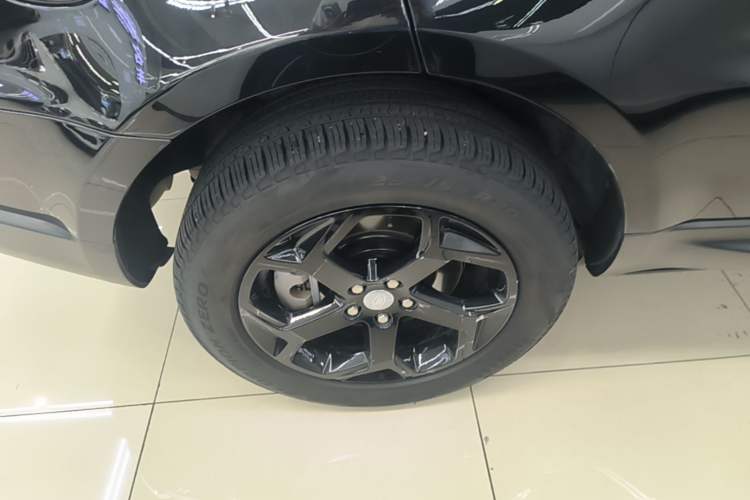 Used Land Rover Range SportNew Energy 2022 P400e SE Right Rear Wheel Hub