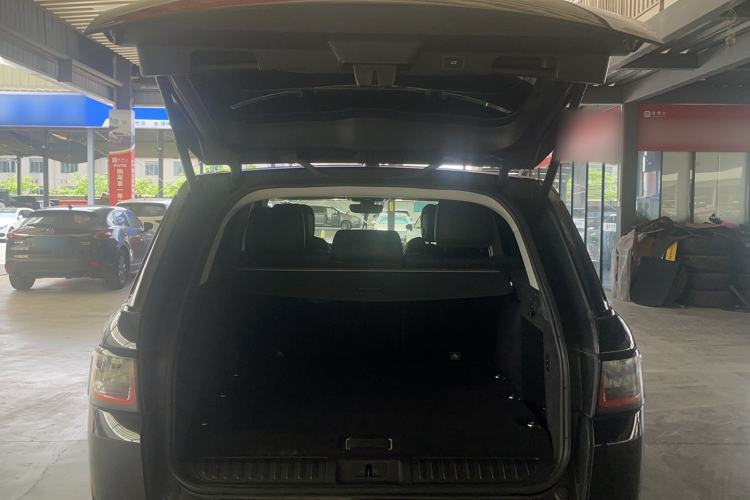 Used Land Rover Range SportNew Energy 2022 P400e SE Trunk