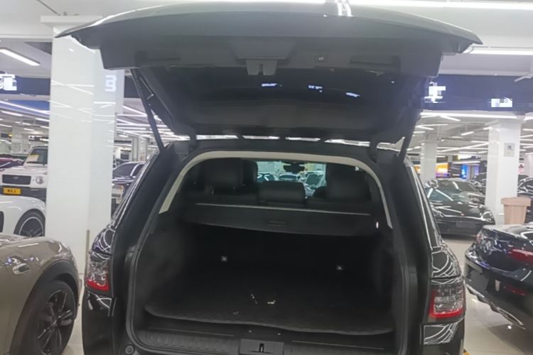 Used Land Rover Range SportNew Energy 2022 P400e SE Trunk