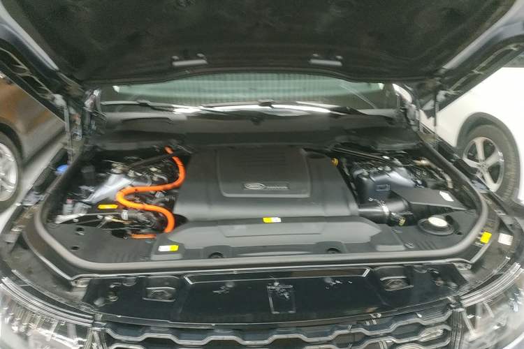 Used Land Rover Range SportNew Energy 2022 P400e SE Engine Bay