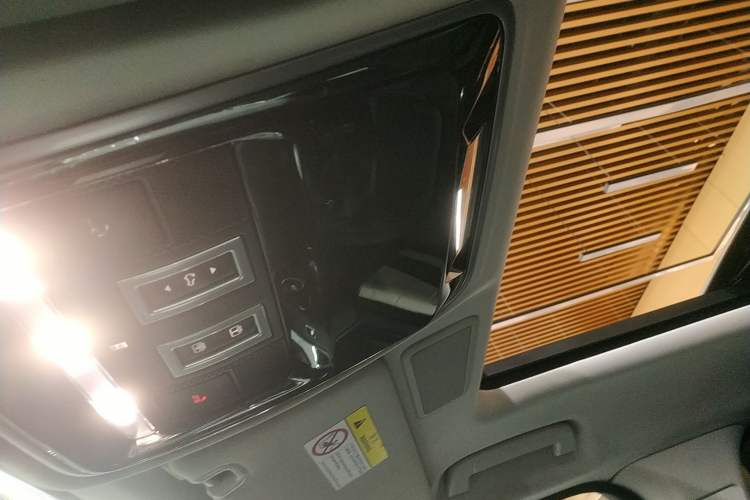 Used Land Rover Range SportNew Energy 2022 P400e SE Headliner