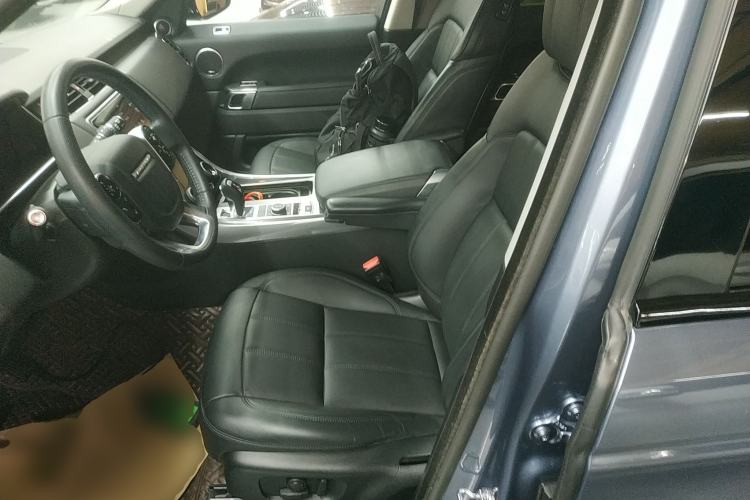 Used Land Rover Range SportNew Energy 2022 P400e SE Left Front Seat