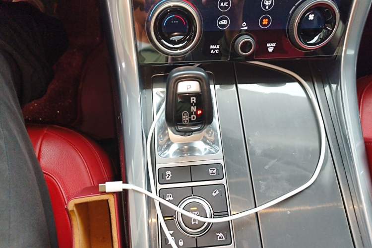 Used Land Rover Range SportNew Energy 2022 P400e SE Gear Lever