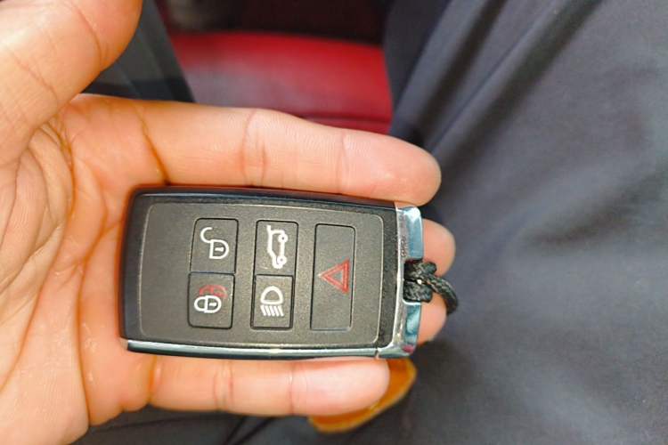 Used Land Rover Range SportNew Energy 2022 P400e SE Vehicle Key