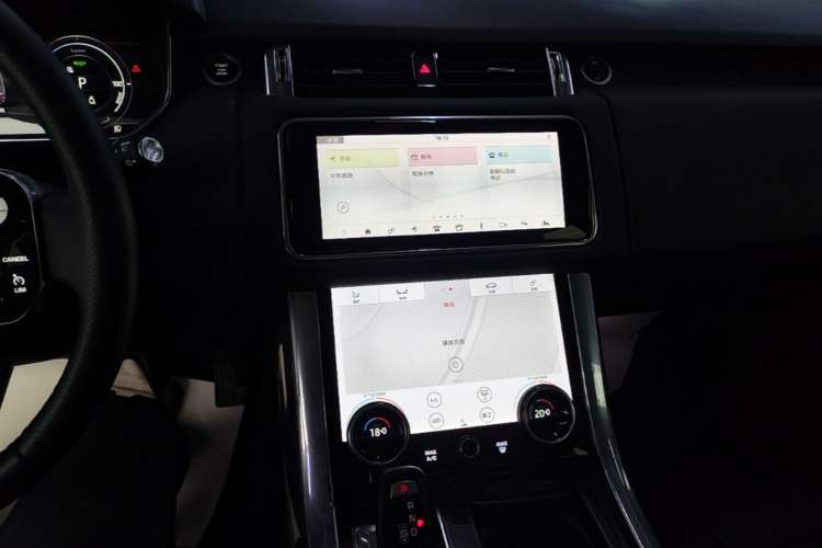 Used Land Rover Range SportNew Energy 2022 P400e SE Audio And AC Panel