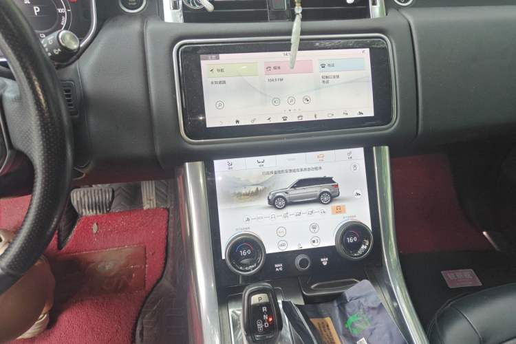 Used Land Rover Range SportNew Energy 2022 P400e SE Audio And AC Panel