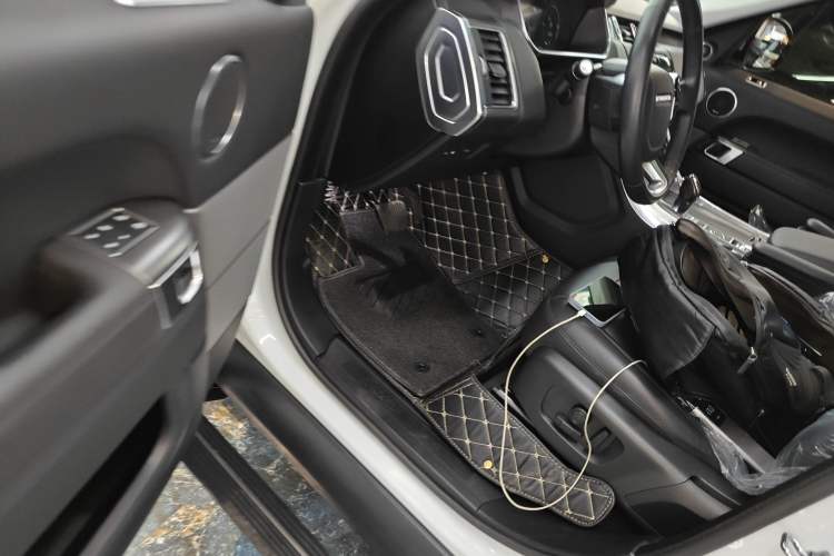 Used Land Rover Range SportNew Energy 2022 P400e SE Driver Seat