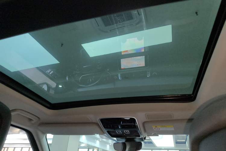 Used Land Rover Range SportNew Energy 2022 P400e SE Headliner