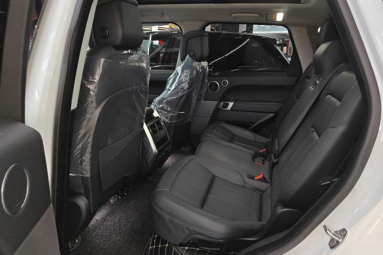 Used Land Rover Range SportNew Energy 2022 P400e SE Left Rear Seat
