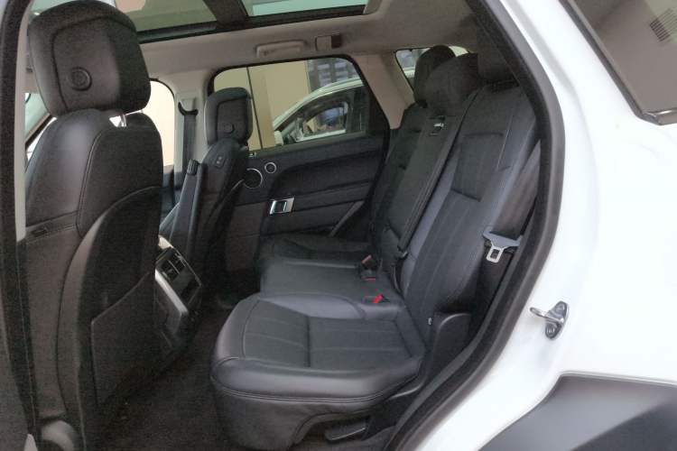 Used Land Rover Range SportNew Energy 2022 P400e SE Left Rear Seat