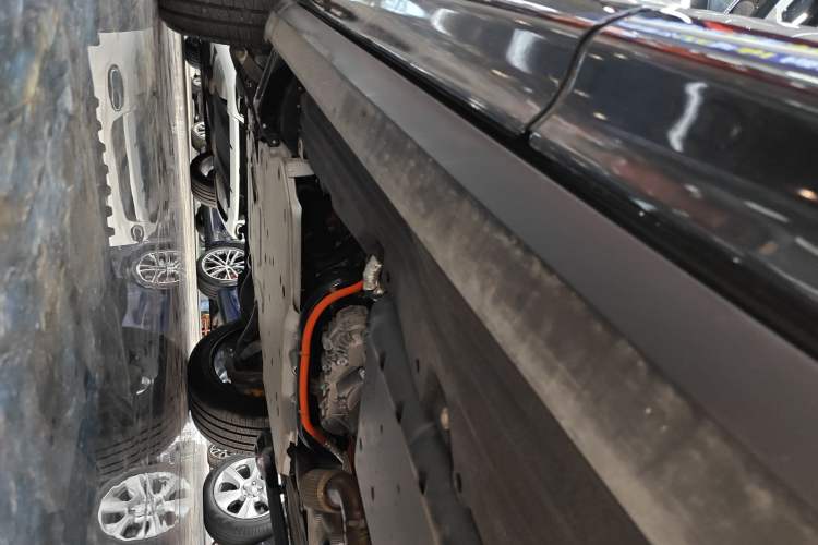 Used Land Rover Range SportNew Energy 2022 P400e SE Left Side Sill