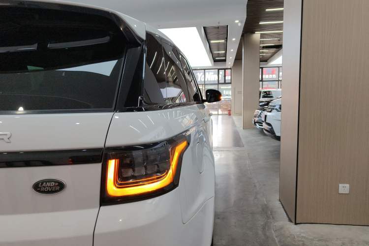 Used Land Rover Range SportNew Energy 2022 P400e SE Right Rear Taillight