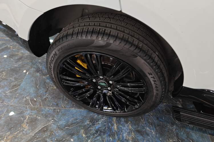 Used Land Rover Range SportNew Energy 2022 P400e SE Right Rear Wheel Hub