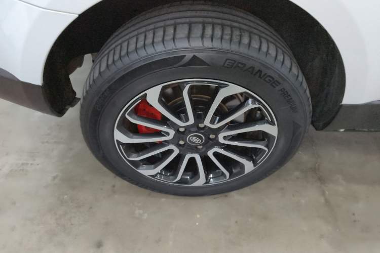 Used Land Rover Range SportNew Energy 2022 P400e SE Right Rear Wheel Hub