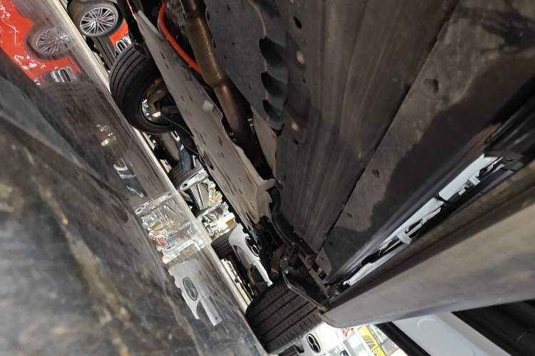 Used Land Rover Range SportNew Energy 2022 P400e SE Right Side Sill