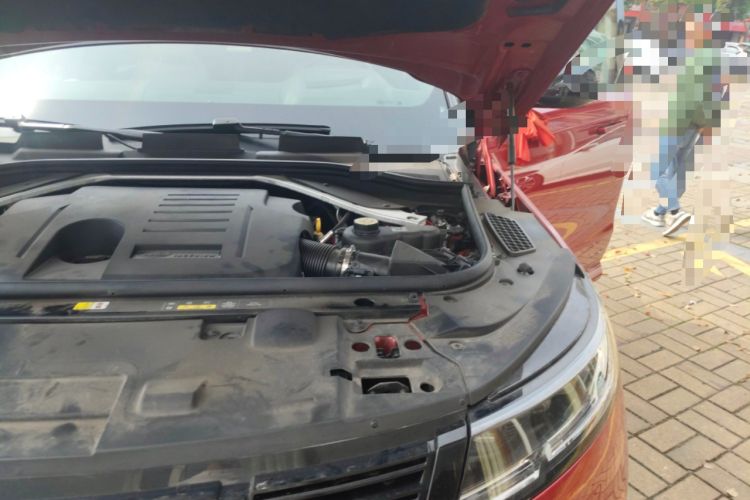 Used Land Rover Range SportNew Energy 2023 P510e Plug-in Hybrid – First Edition Engine Bay Left