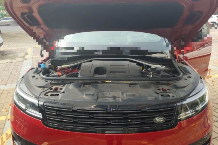 Used Land Rover Range SportNew Energy 2023 P510e Plug-in Hybrid – First Edition Engine Bay