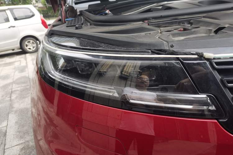 Used Land Rover Range SportNew Energy 2023 P510e Plug-in Hybrid – First Edition Right Front Headlight
