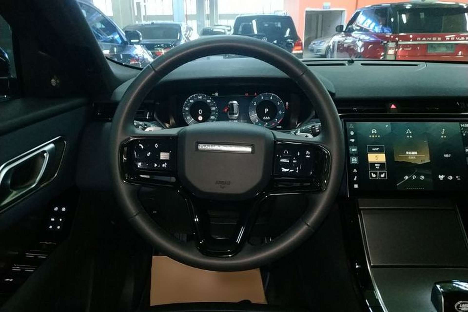 Used Land Rover Range Velar 2024 Dynamic SE Steering Wheel