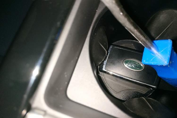 Used Land Rover Range Velar 2024 Dynamic SE Vehicle Key