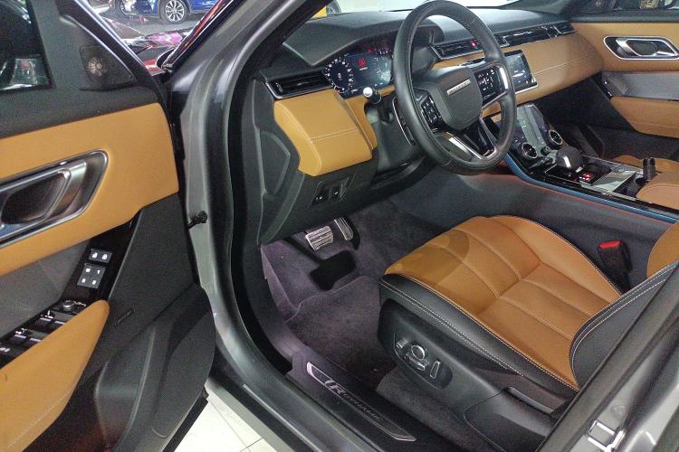 Used Land Rover Range Velar 2023 250 PS Ebony Black Limited Edition Interior 3