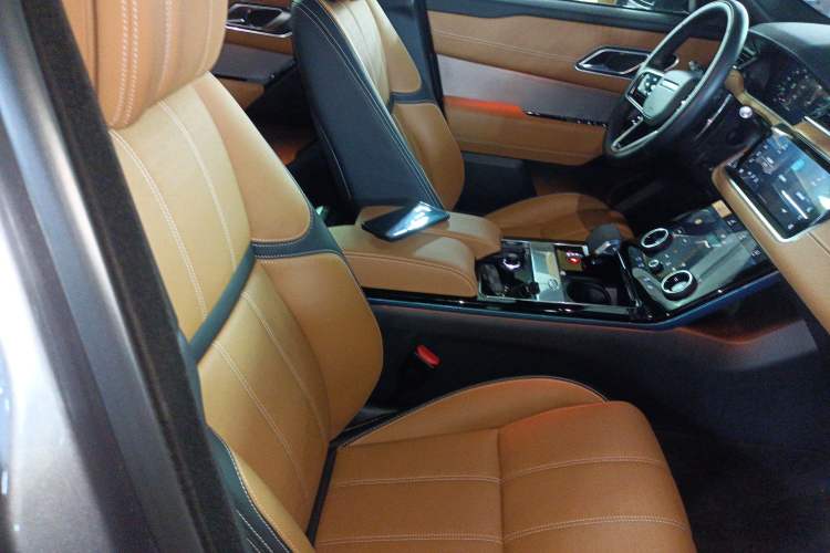 Used Land Rover Range Velar 2023 250 PS Ebony Black Limited Edition Right Front Seat