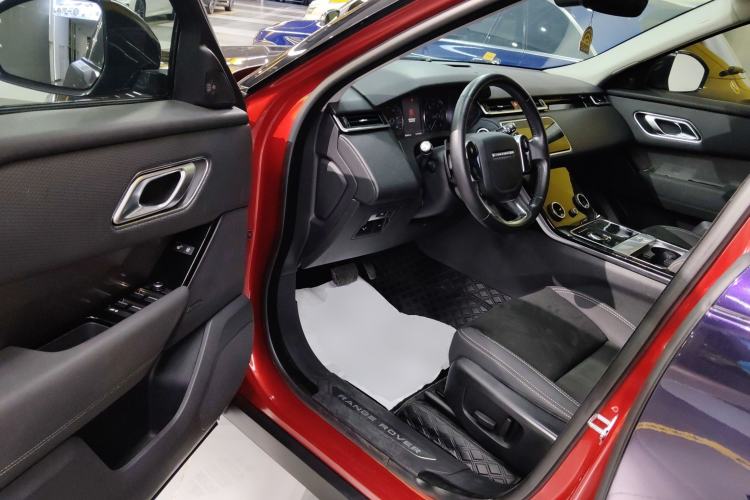 Used Land Rover Range Velar 2019 250 PS Driver Seat