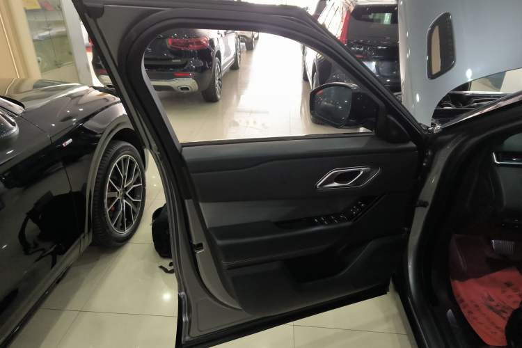 Used Land Rover Range Velar 2020 P340 R-DYNAMIC S Left Front Door Interior