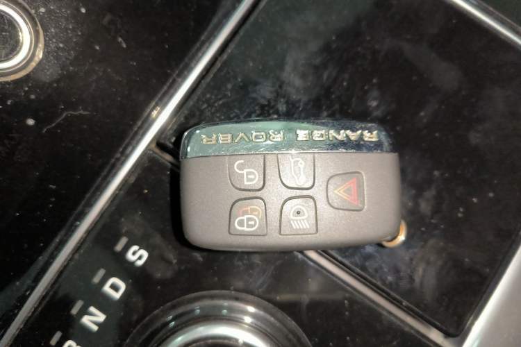 Used Land Rover Range Velar 2020 P340 R-DYNAMIC S Vehicle Key
