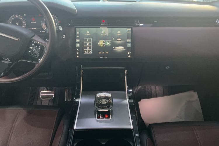 Used Land Rover Range Velar 2024 Dynamic HSE Audio And AC Panel