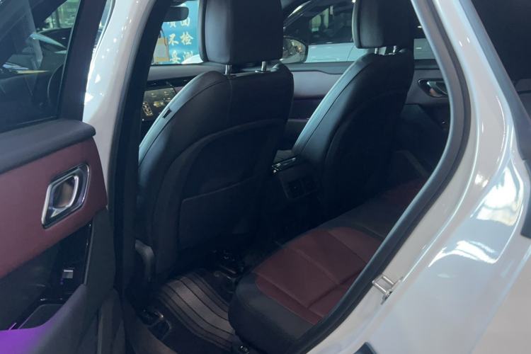 Used Land Rover Range Velar 2024 Dynamic HSE Interior 2