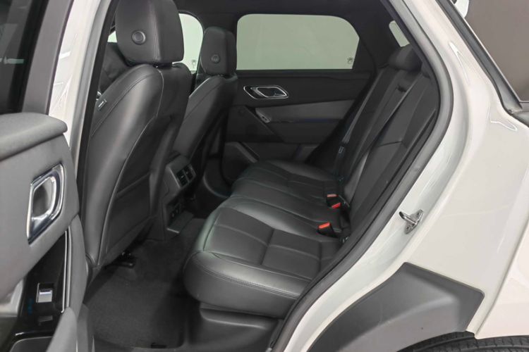 Used Land Rover Range Velar 2024 Dynamic SE Interior 2