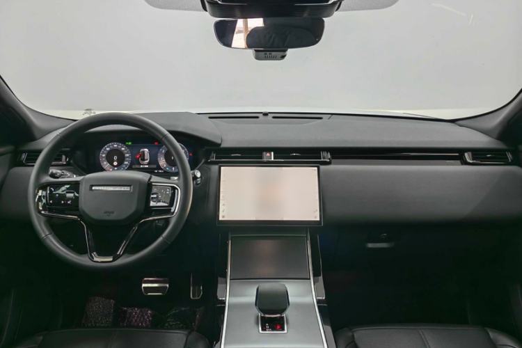 Used Land Rover Range Velar 2024 Dynamic SE Interior 5