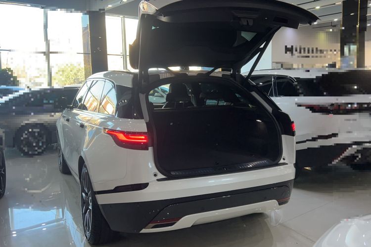 Used Land Rover Range Velar 2024 Dynamic HSE Trunk